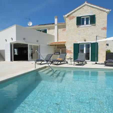 Βίλα Violet By Interhome *