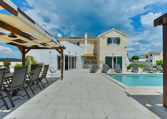 Violet By Interhome * Zaton